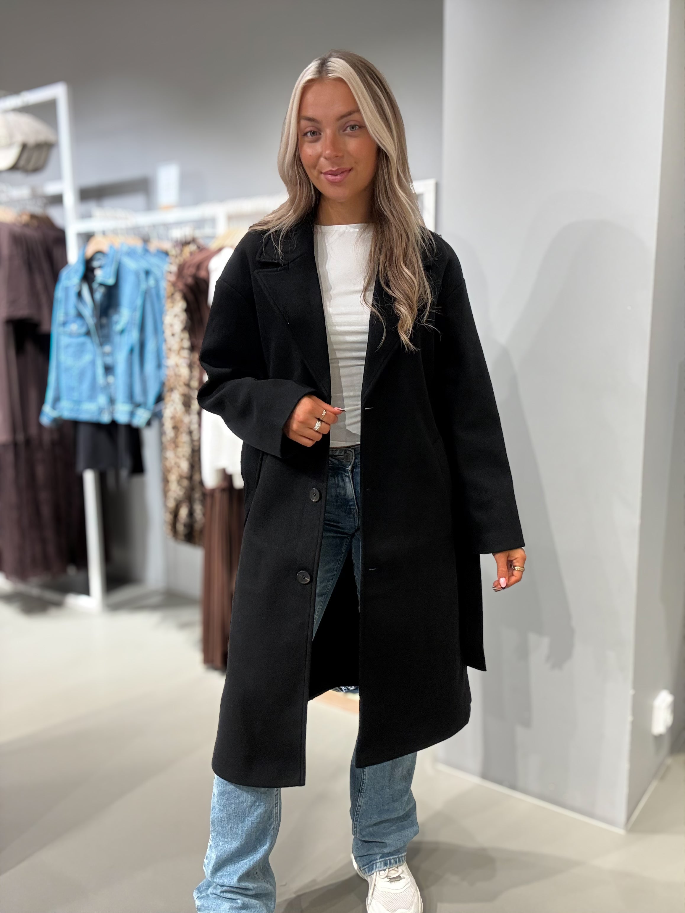 VICLAUDIA Coat - Black Beauty